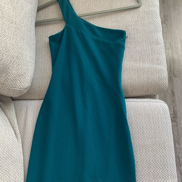 Nookie formal dress - Picture 3 of 4